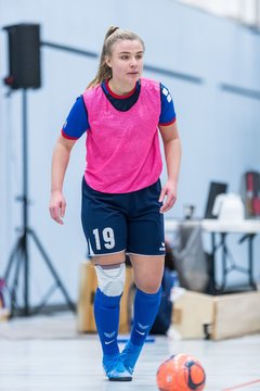 Bild 69 - F Loewinnen Hallen Cup